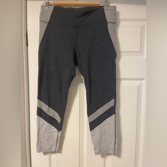 Gap Fit gray leggings excellent used condition. - Picture 1 of 6